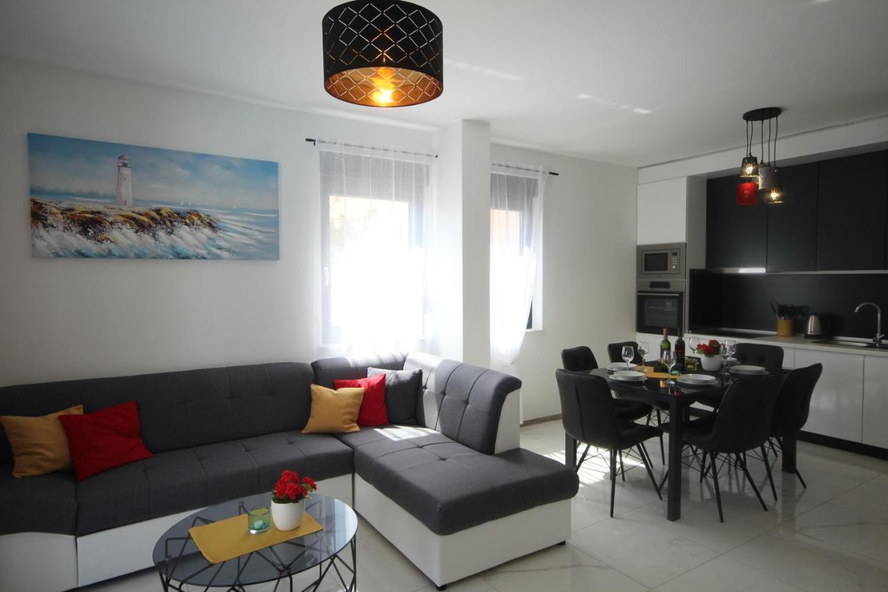 Villa Essenza - Luksuzne Kuce Za Odmor Vodice Kültér fotó