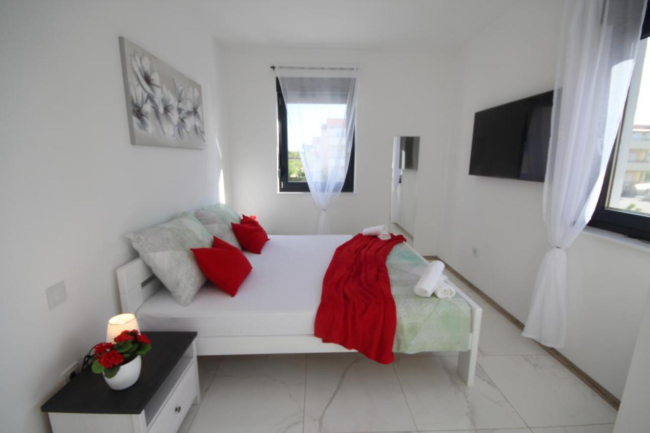 Villa Essenza - Luksuzne Kuce Za Odmor Vodice Kültér fotó