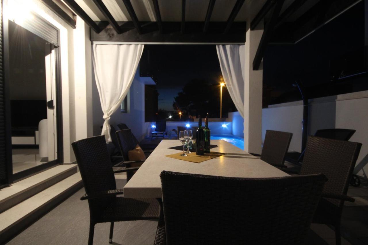 Villa Essenza - Luksuzne Kuce Za Odmor Vodice Kültér fotó